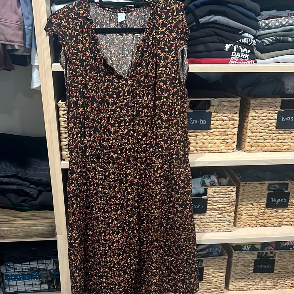 Floral Print Dress - Black and Red